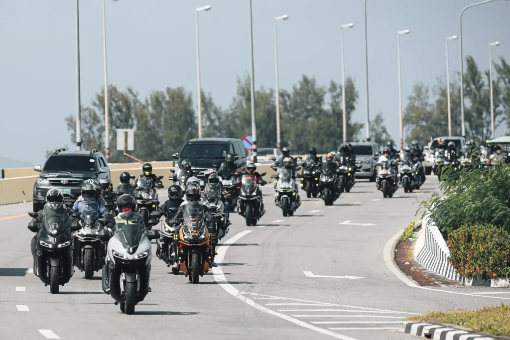 ZONTES Ride Beyond The Viewpoint