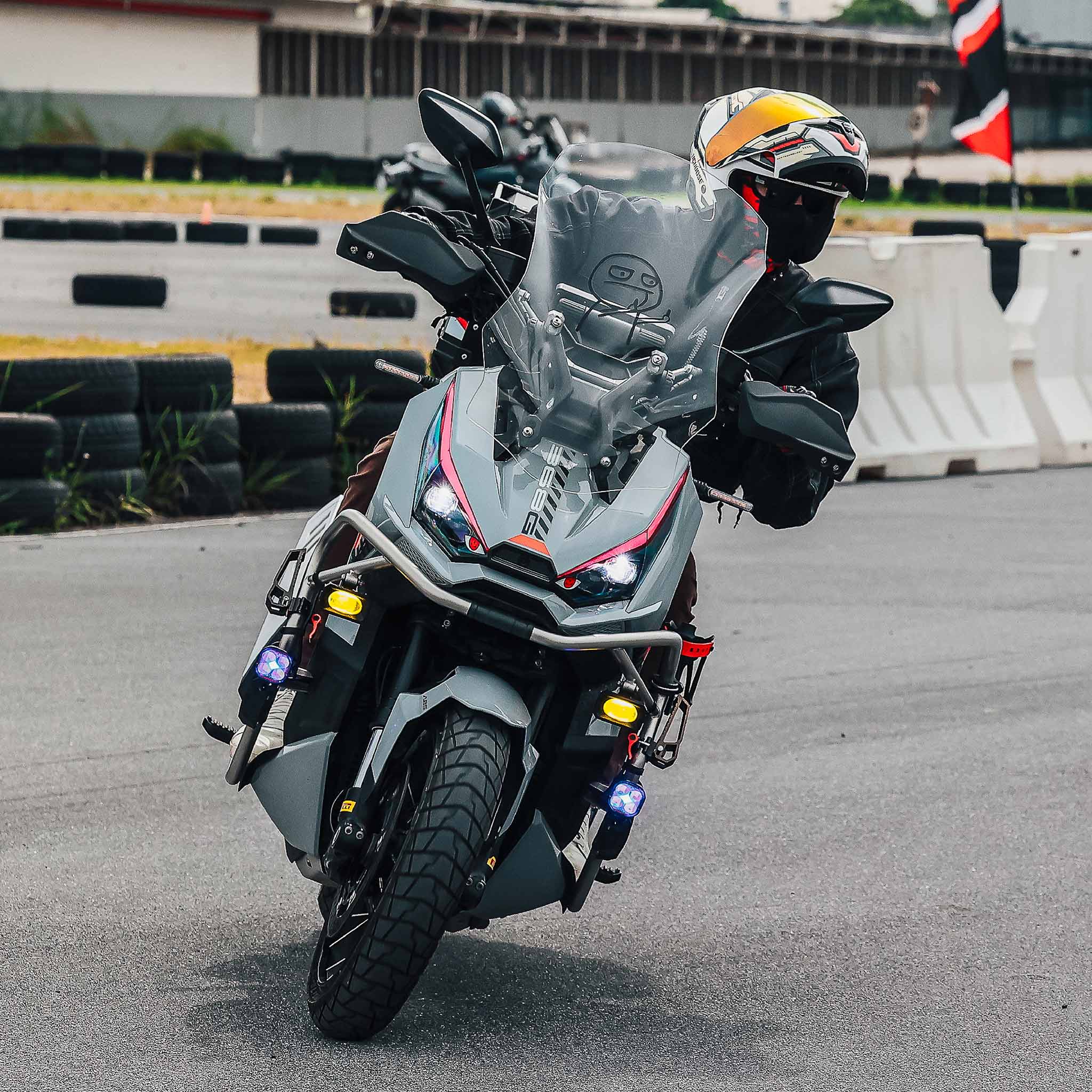 ZONTES RIDING SKILLS 9 